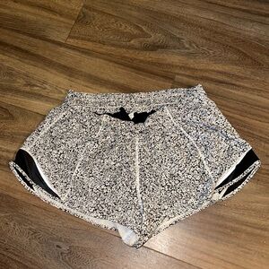 Lululemon size 10 shorts